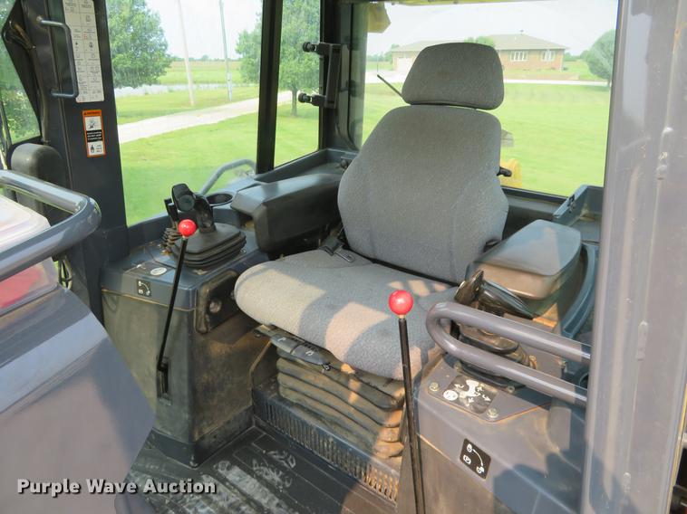 image for item DD7055 2013 John Deere 850K dozer