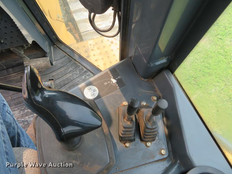 image for item DD7055 2013 John Deere 850K dozer