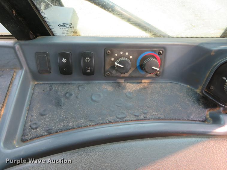 image for item DD7055 2013 John Deere 850K dozer