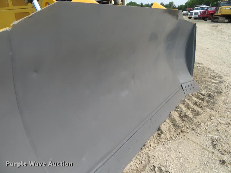 image for item DD7055 2013 John Deere 850K dozer