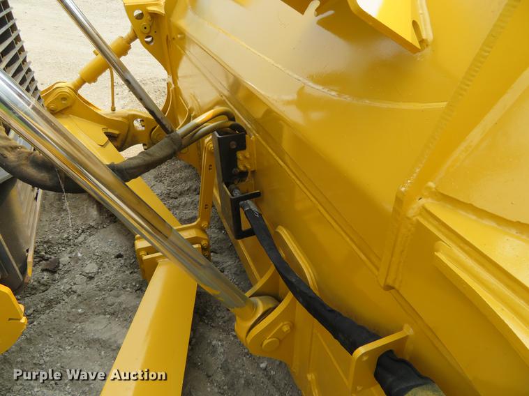 image for item DD7055 2013 John Deere 850K dozer