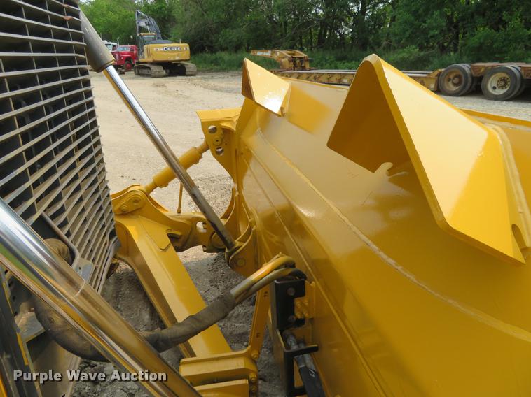 image for item DD7055 2013 John Deere 850K dozer