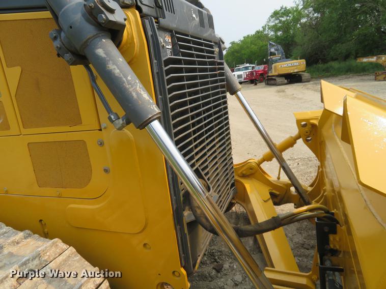 image for item DD7055 2013 John Deere 850K dozer