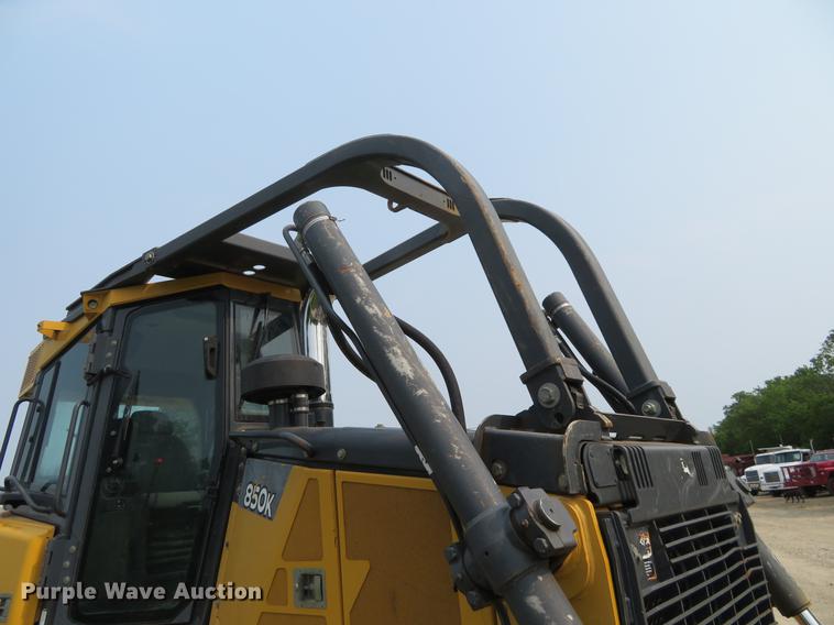 image for item DD7055 2013 John Deere 850K dozer