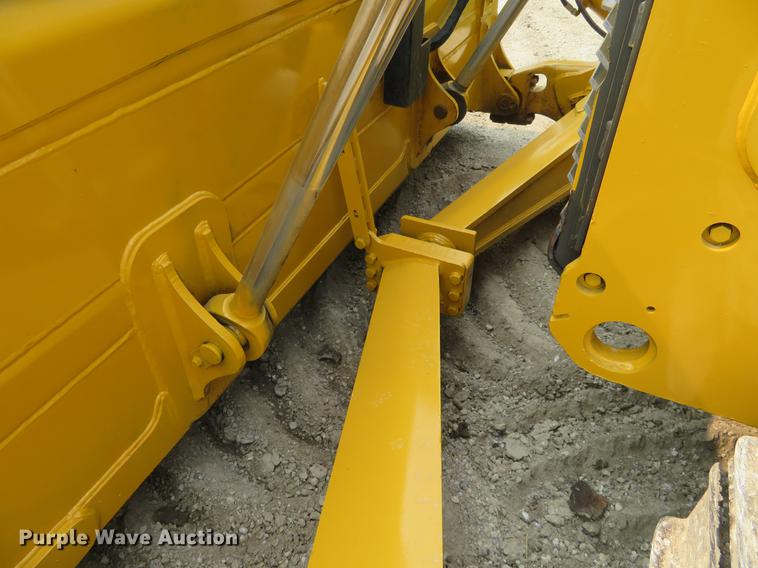 image for item DD7055 2013 John Deere 850K dozer