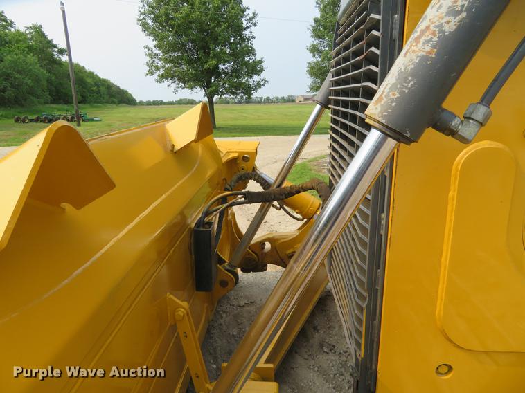 image for item DD7055 2013 John Deere 850K dozer