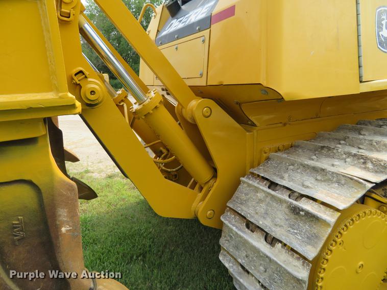 image for item DD7055 2013 John Deere 850K dozer