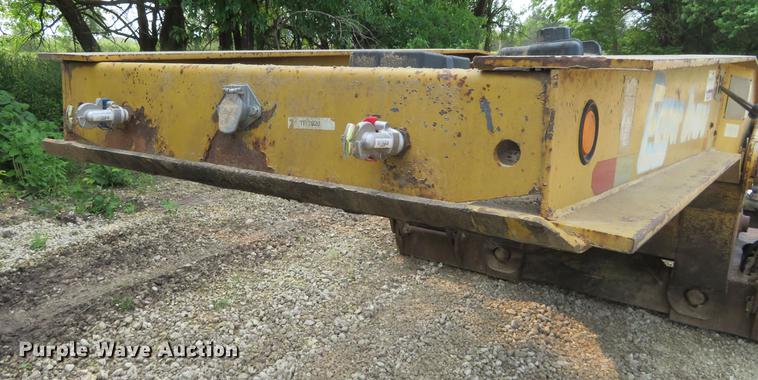 image for item DD7056 1998 Eager Beaver 50GSL lowboy equipment trailer