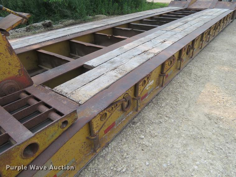 image for item DD7056 1998 Eager Beaver 50GSL lowboy equipment trailer