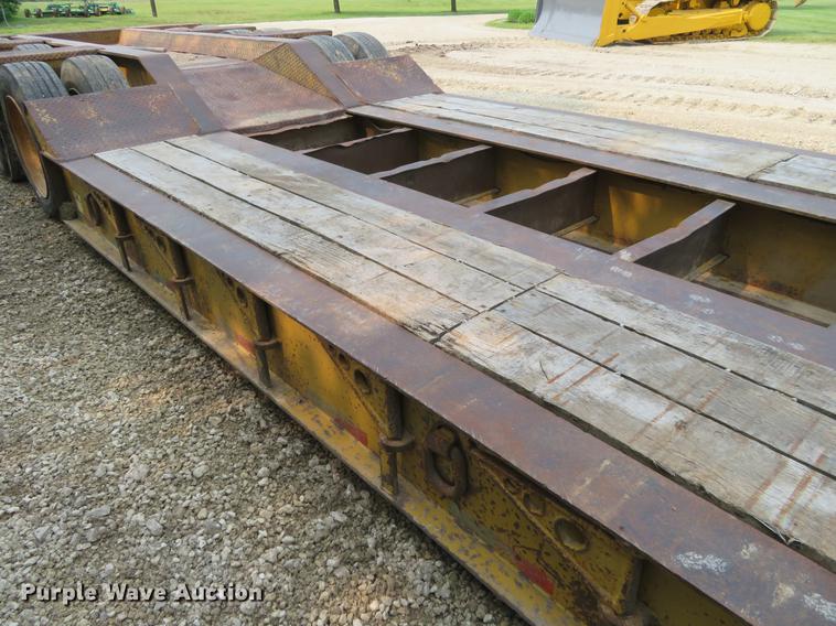 image for item DD7056 1998 Eager Beaver 50GSL lowboy equipment trailer