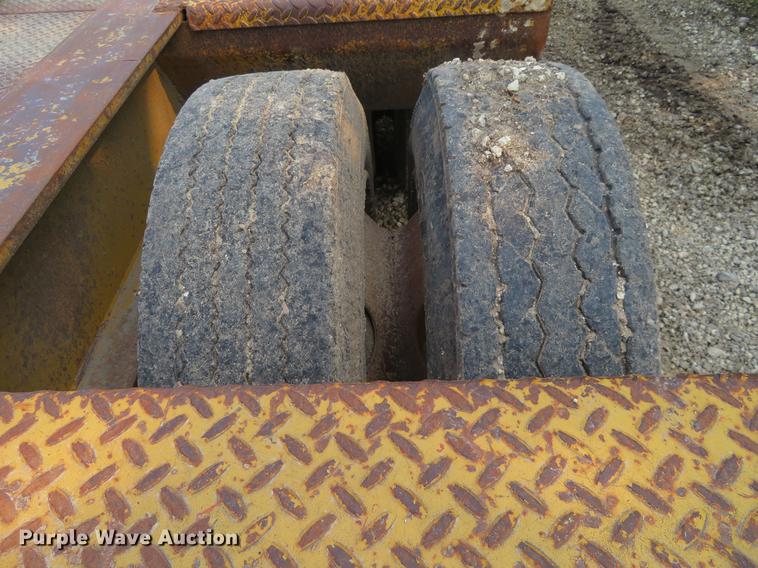 image for item DD7056 1998 Eager Beaver 50GSL lowboy equipment trailer