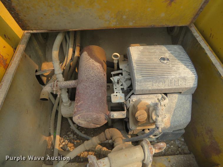 image for item DD7056 1998 Eager Beaver 50GSL lowboy equipment trailer