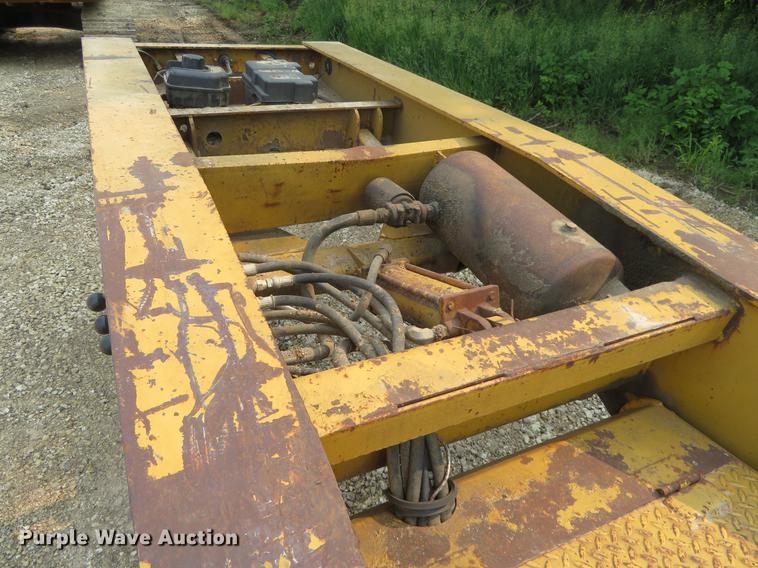 image for item DD7056 1998 Eager Beaver 50GSL lowboy equipment trailer