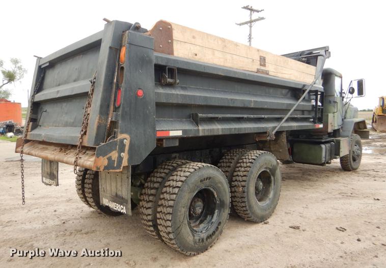 image for item DE1274 1984 Am General M931A2 dump truck