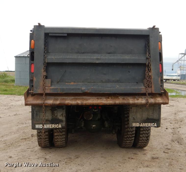 image for item DE1274 1984 Am General M931A2 dump truck