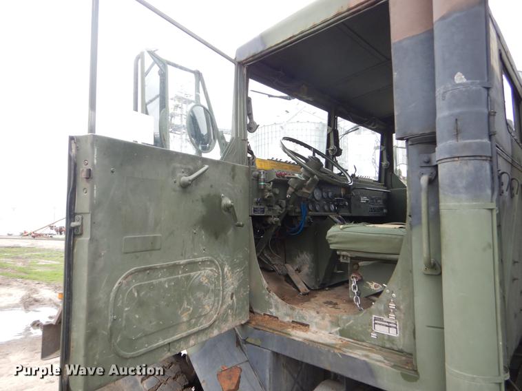 image for item DE1274 1984 Am General M931A2 dump truck