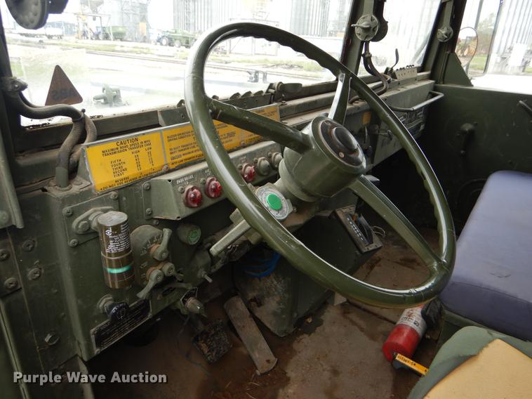 image for item DE1274 1984 Am General M931A2 dump truck