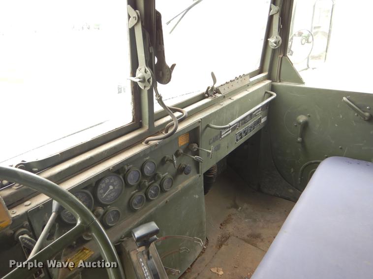 image for item DE1274 1984 Am General M931A2 dump truck