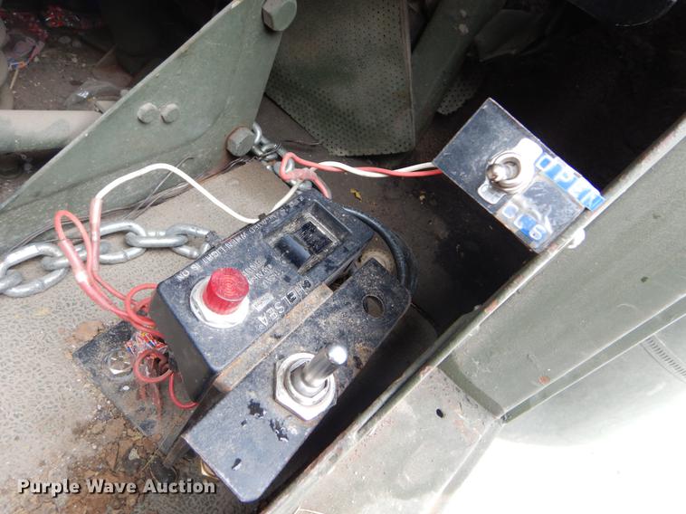 image for item DE1274 1984 Am General M931A2 dump truck