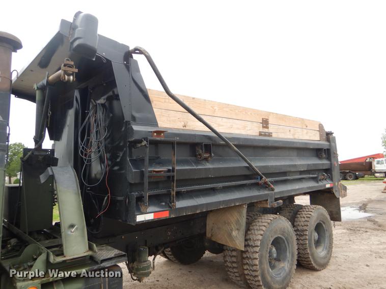 image for item DE1274 1984 Am General M931A2 dump truck