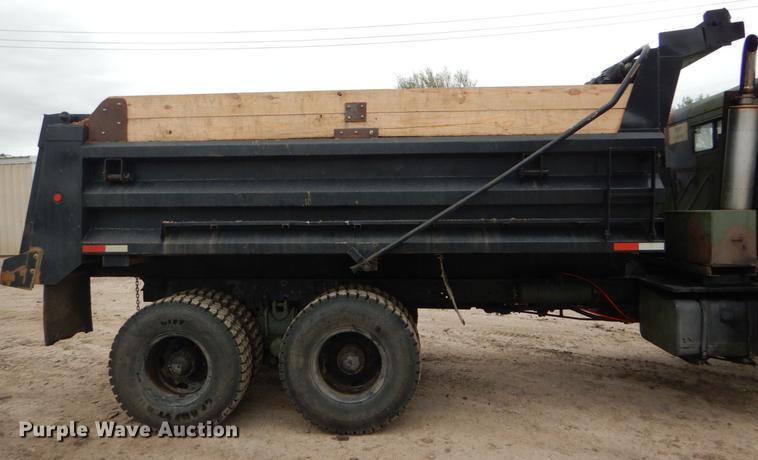image for item DE1274 1984 Am General M931A2 dump truck