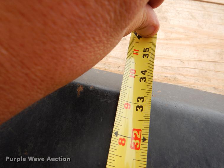 image for item DE1274 1984 Am General M931A2 dump truck