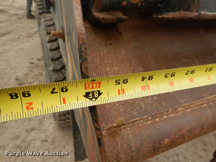 image for item DE1274 1984 Am General M931A2 dump truck