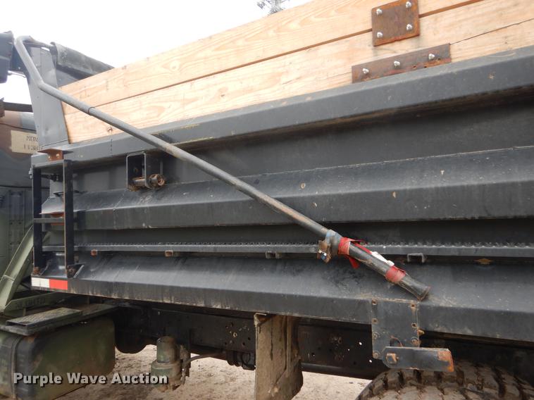 image for item DE1274 1984 Am General M931A2 dump truck