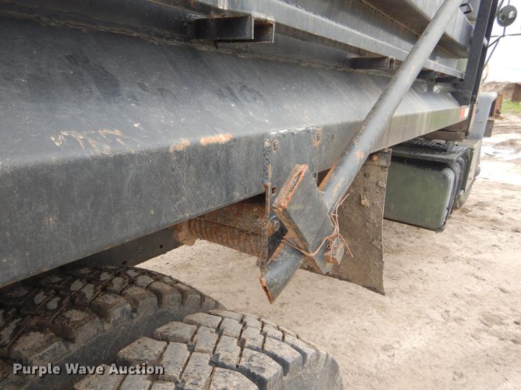 image for item DE1274 1984 Am General M931A2 dump truck