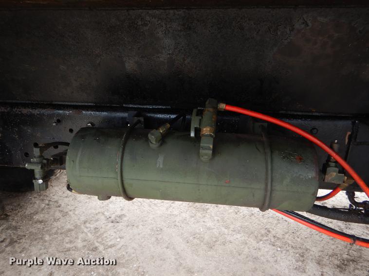 image for item DE1274 1984 Am General M931A2 dump truck