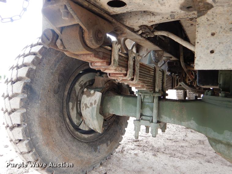 image for item DE1274 1984 Am General M931A2 dump truck