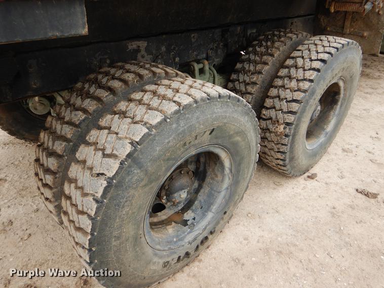 image for item DE1274 1984 Am General M931A2 dump truck