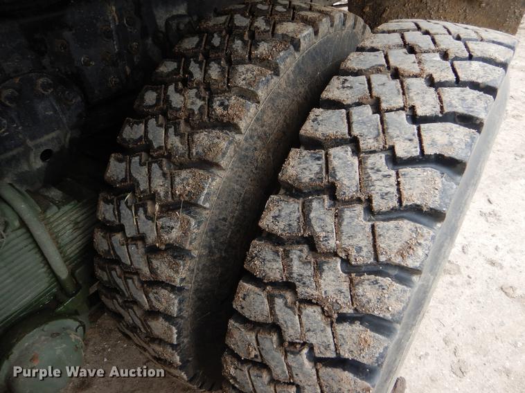 image for item DE1274 1984 Am General M931A2 dump truck