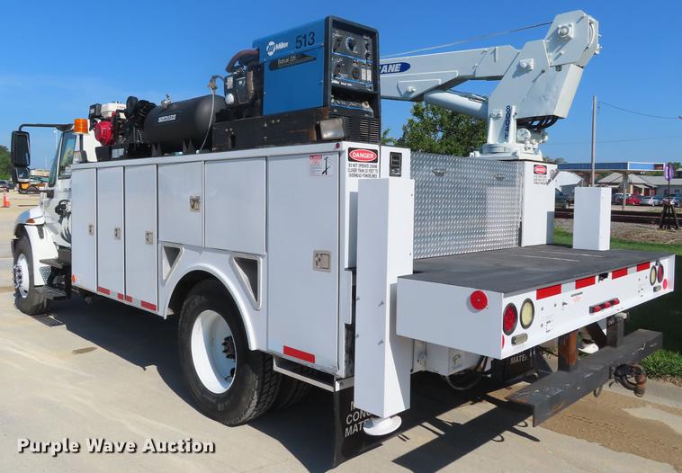 image for item DE3537 2013 International DuraStar 4300 service truck with crane