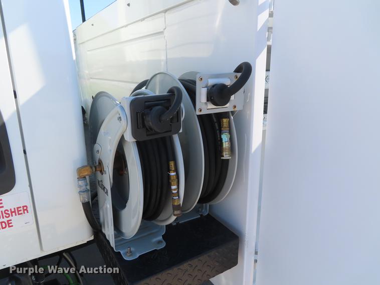 image for item DE3537 2013 International DuraStar 4300 service truck with crane