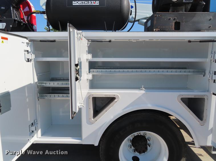 image for item DE3537 2013 International DuraStar 4300 service truck with crane