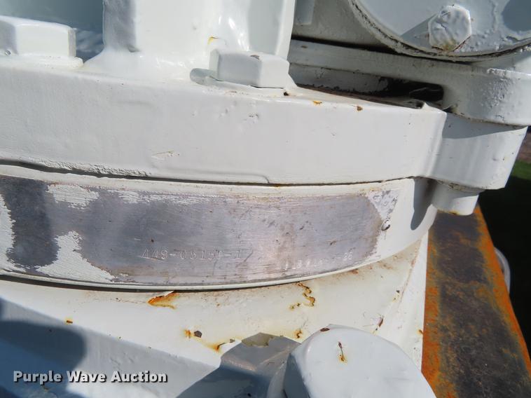 image for item DE3537 2013 International DuraStar 4300 service truck with crane