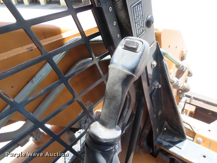 image for item DE3545 2002 Case 70XT skid steer