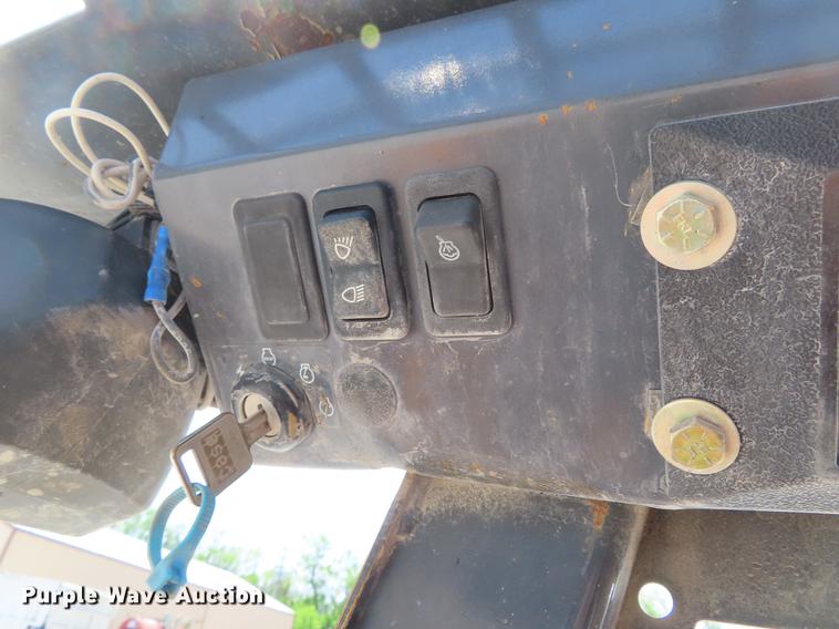 image for item DE3546 2001 Case 1840 skid steer