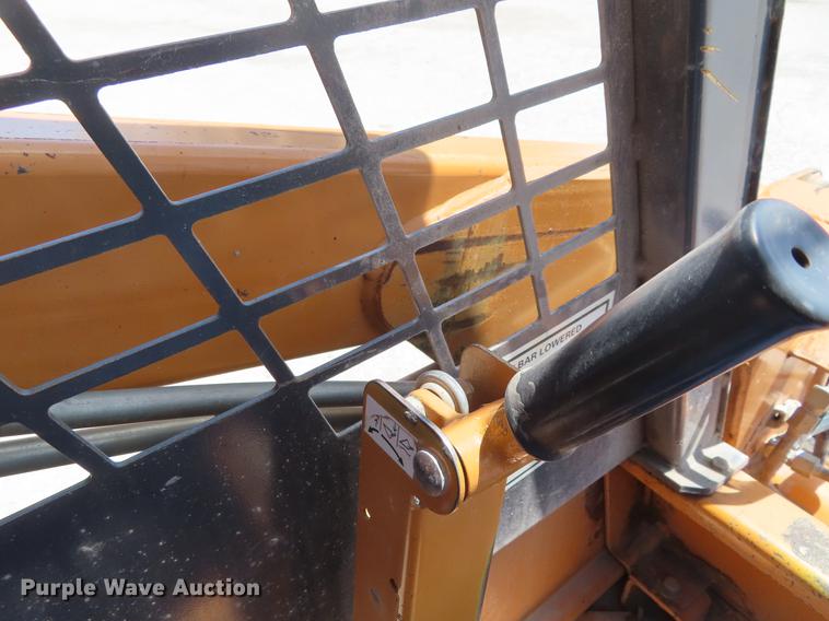image for item DE3546 2001 Case 1840 skid steer