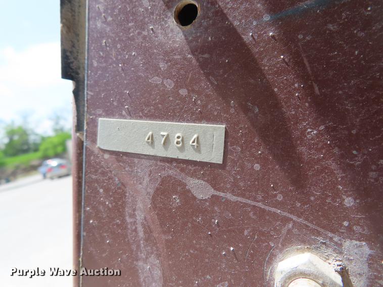 image for item DE3547 Case 1835B skid steer