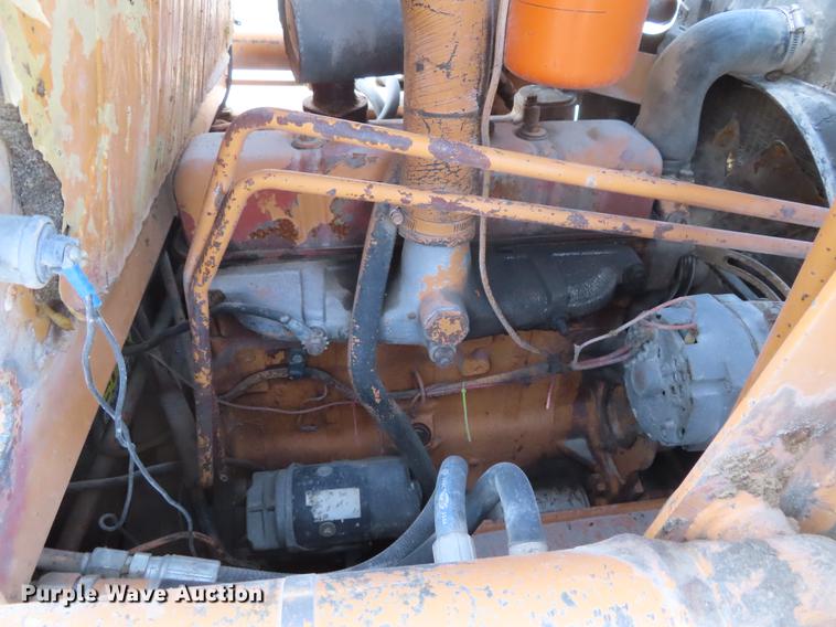 image for item DE3547 Case 1835B skid steer