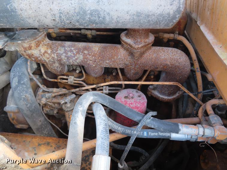 image for item DE3547 Case 1835B skid steer