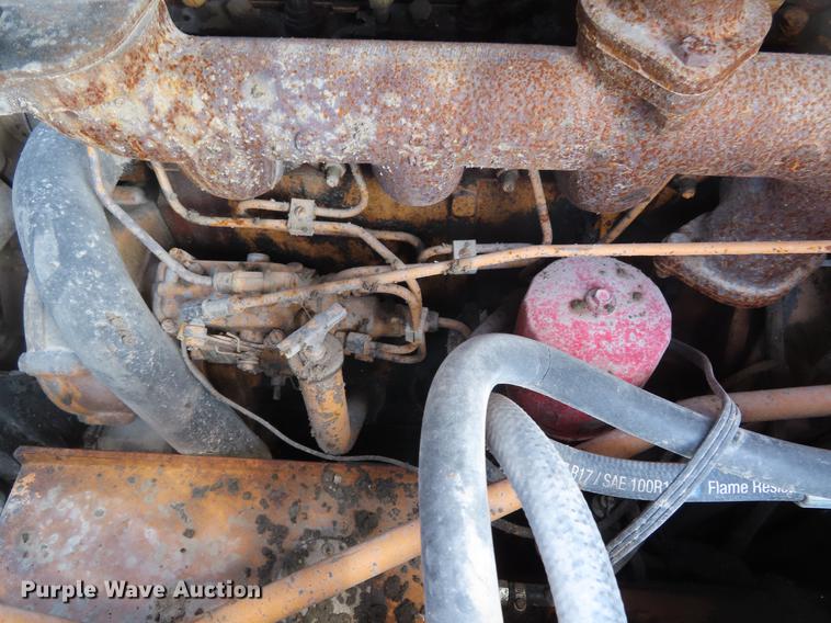 image for item DE3547 Case 1835B skid steer