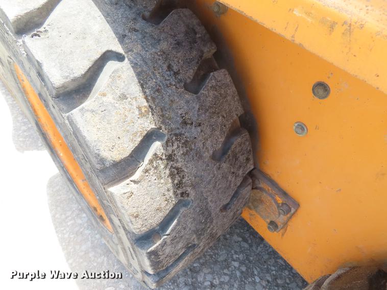 image for item DE3547 Case 1835B skid steer