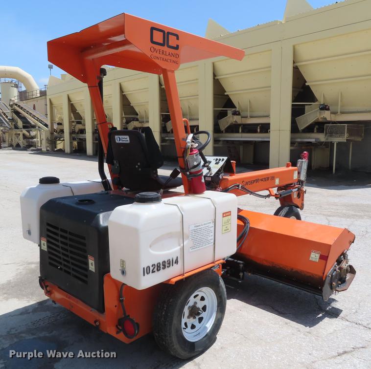 image for item DE3548 2014 Lay-mor Sweepmaster 300 broom