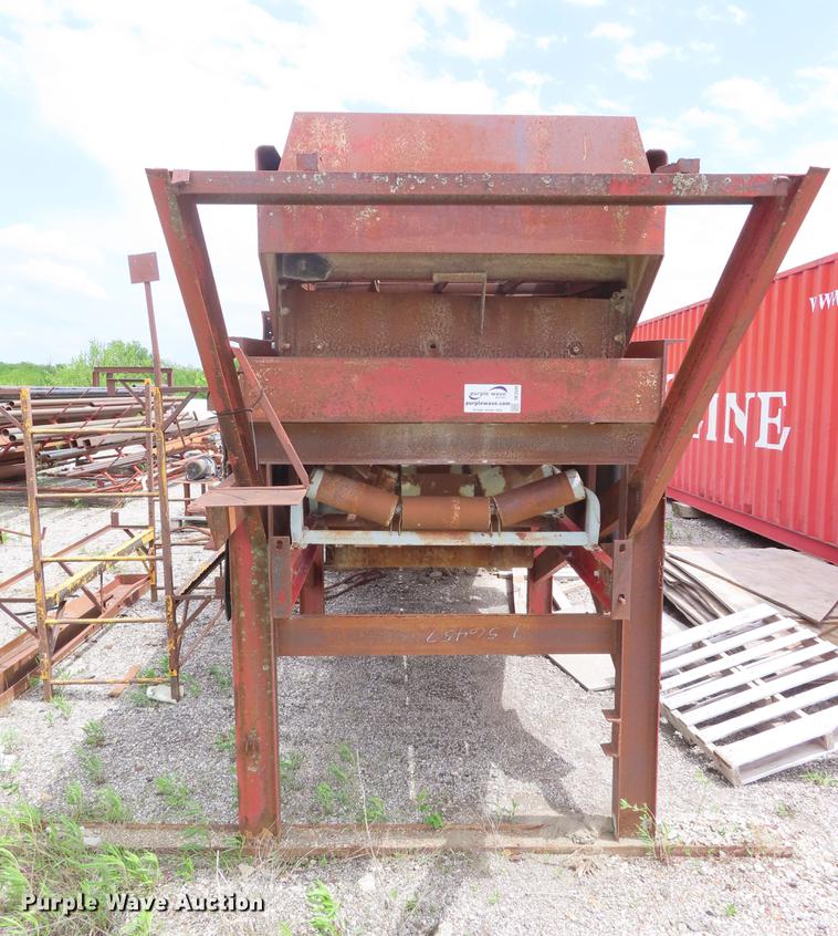 image for item DE3549 Cedarapids two deck screen