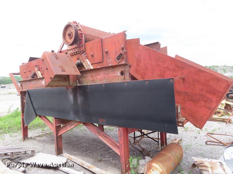 image for item DE3549 Cedarapids two deck screen