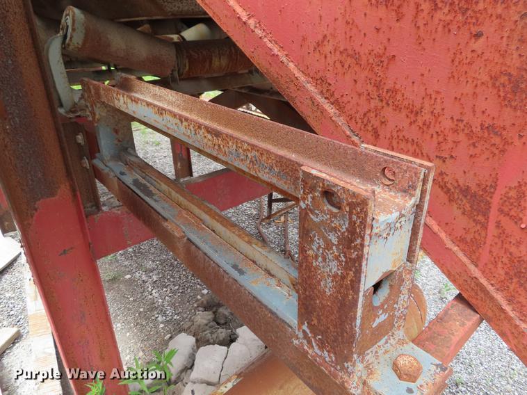 image for item DE3549 Cedarapids two deck screen