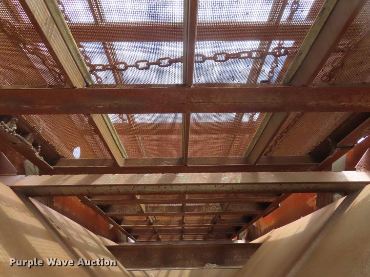 image for item DE3549 Cedarapids two deck screen